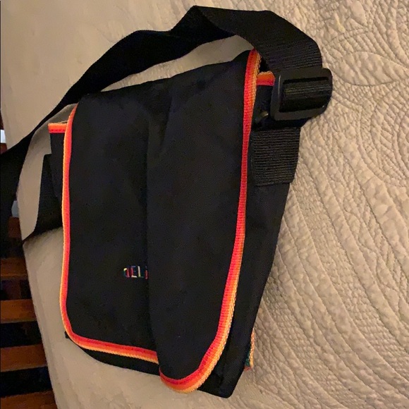 Rainbow trim black delias messenger bag - Picture 4 of 4